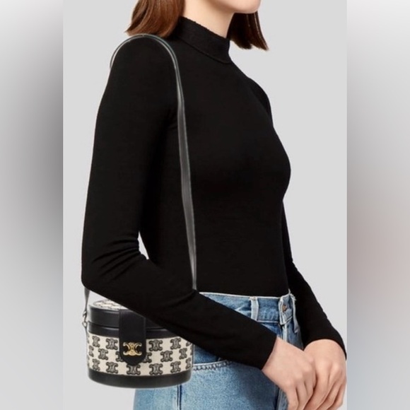 Celine Triomphe “Tambour” bucket bag - Picture 3 of 10